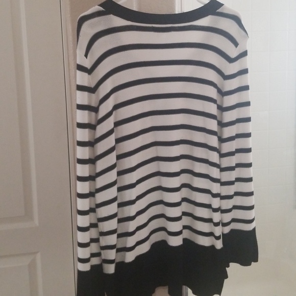 sweater - Picture 3 of 3